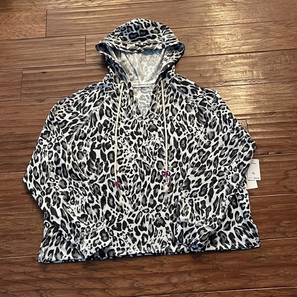 Zoe + Phoebe Black and Gray Leopard Hoodie - Picture 1 of 7